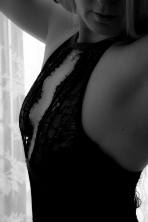 Rose-laure tantra massage, call girls
